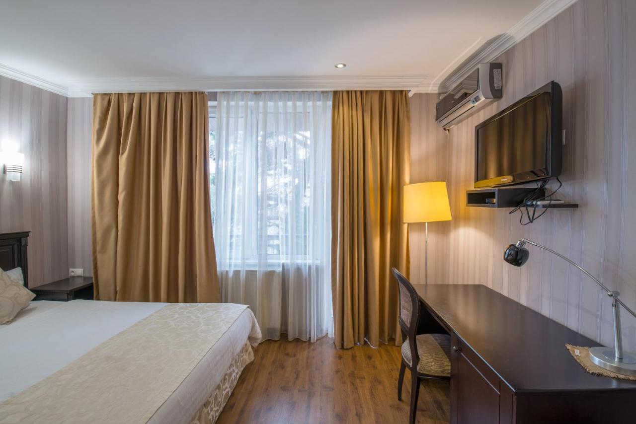 Garden View Hotel Tbilisi Bagian luar foto