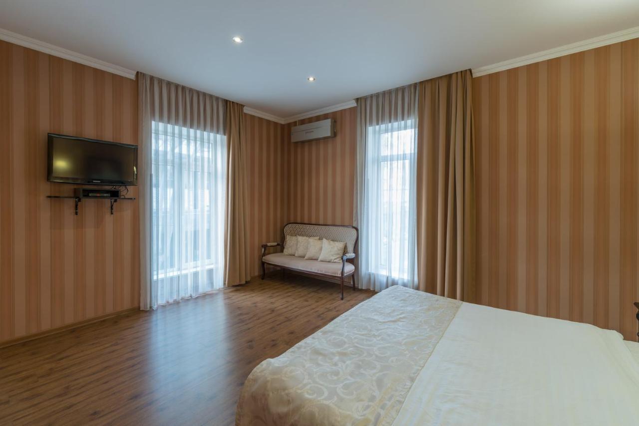 Garden View Hotel Tbilisi Bagian luar foto