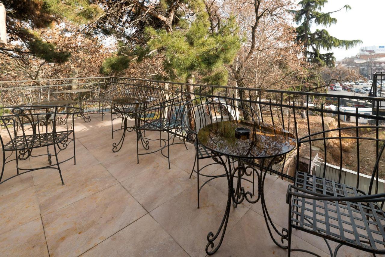Garden View Hotel Tbilisi Bagian luar foto