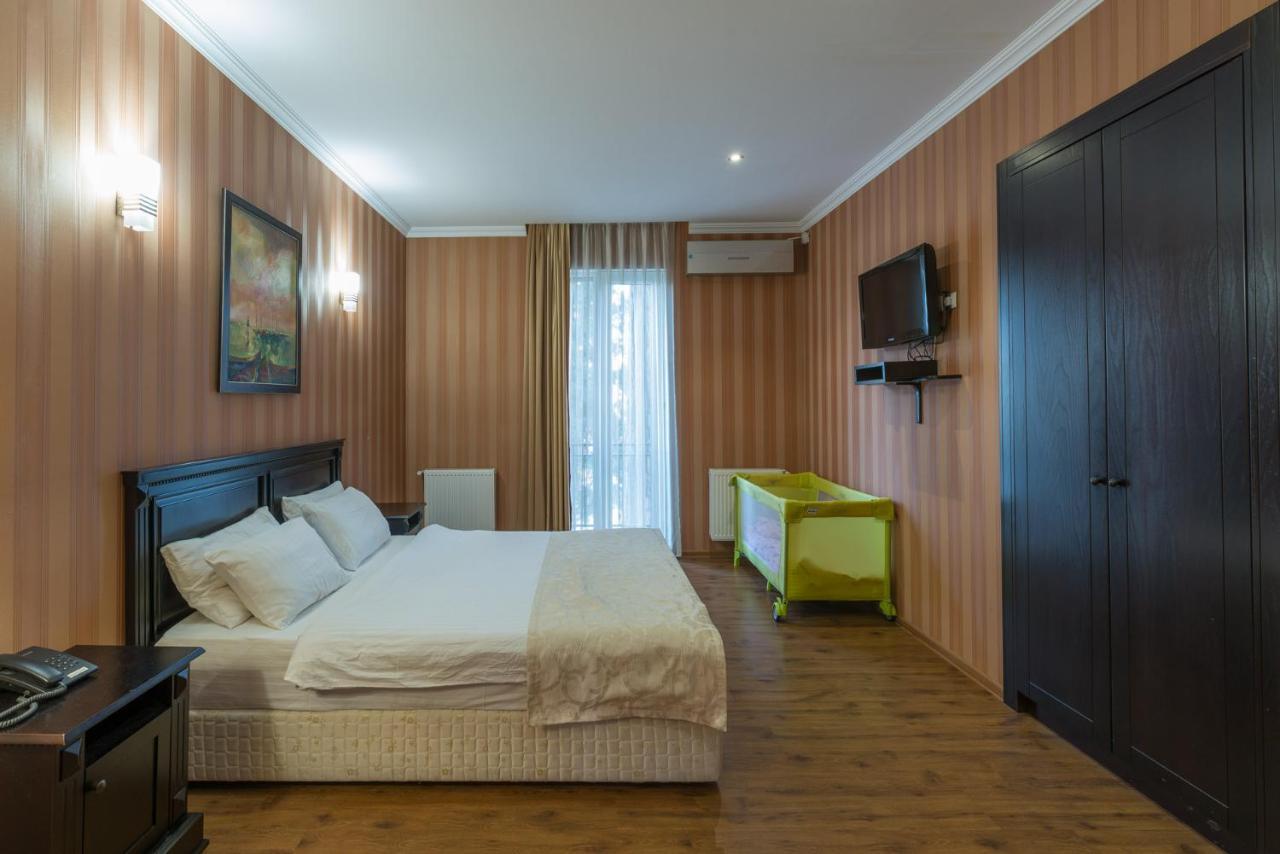 Garden View Hotel Tbilisi Bagian luar foto